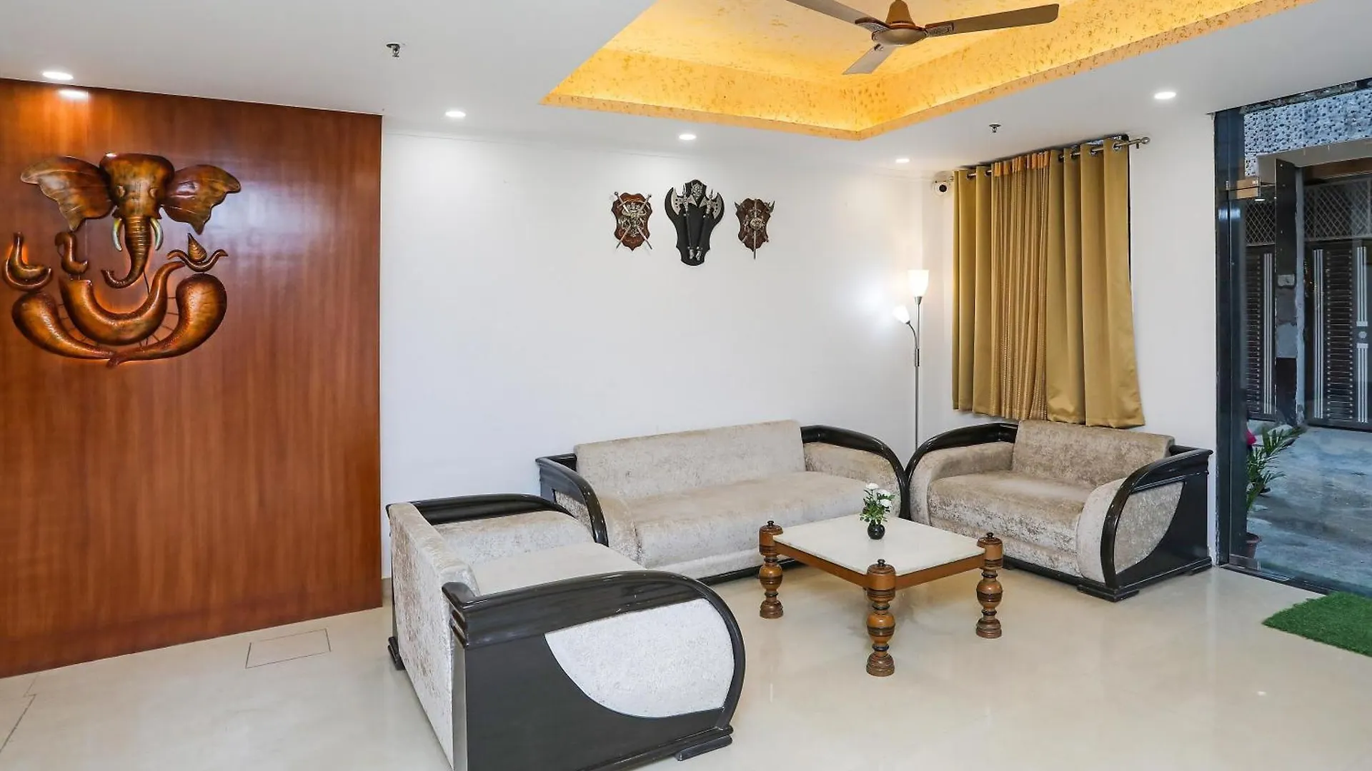 Collection O Residency Near Dwarka Sector 21 Metro Station Hotel Kapas Hera