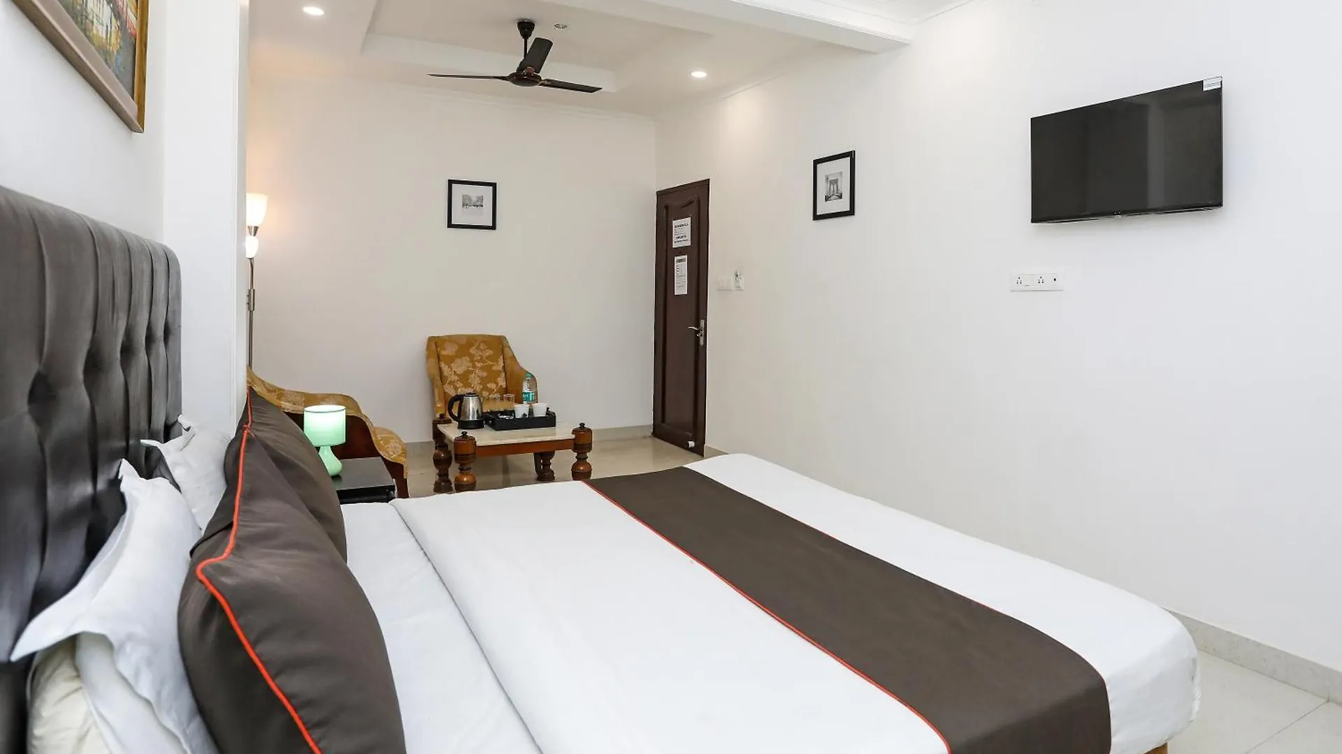 Collection O Residency Near Dwarka Sector 21 Metro Station Hotel Kapas Hera