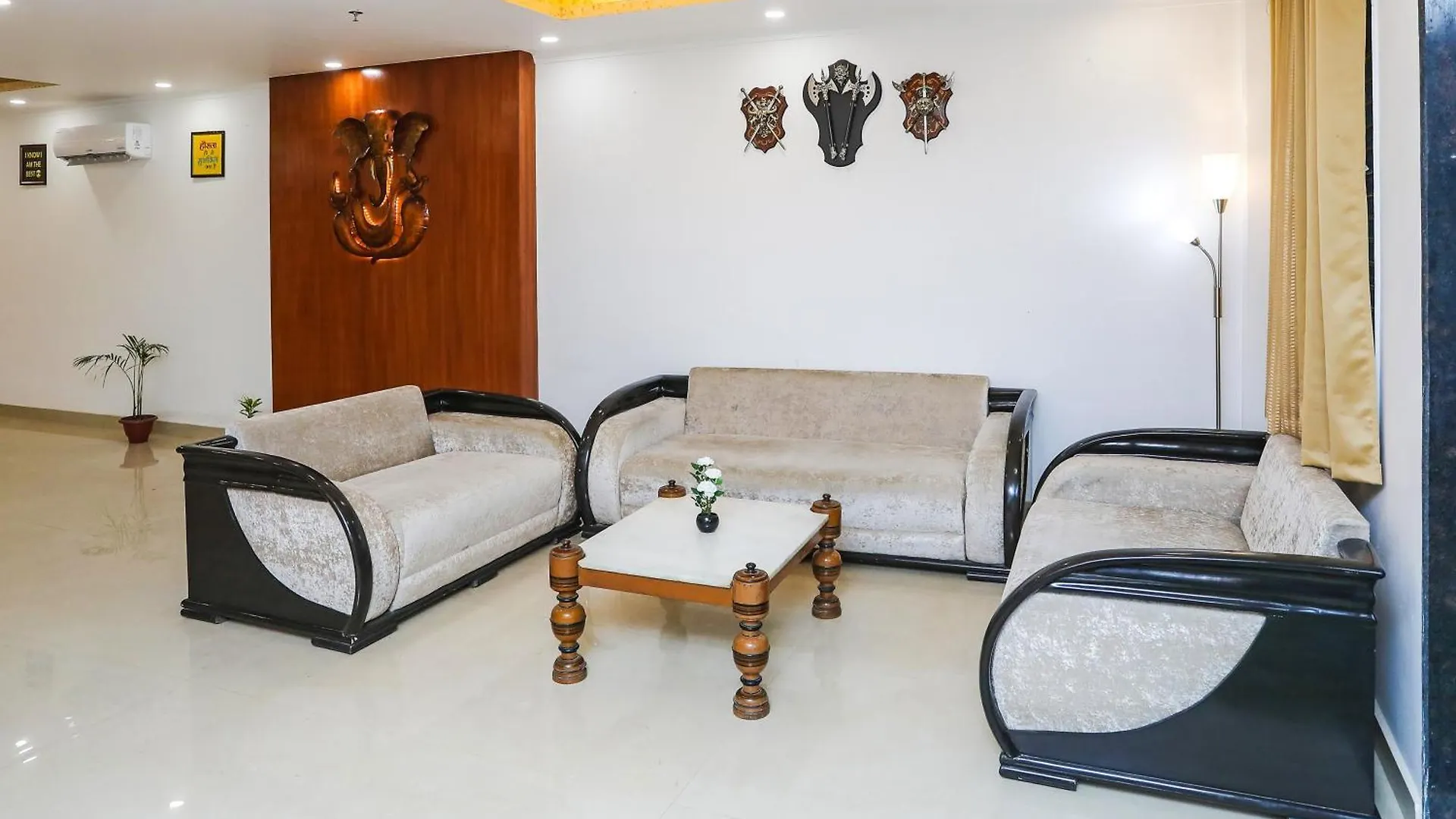 Collection O Residency Near Dwarka Sector 21 Metro Station Hotel Kapas Hera