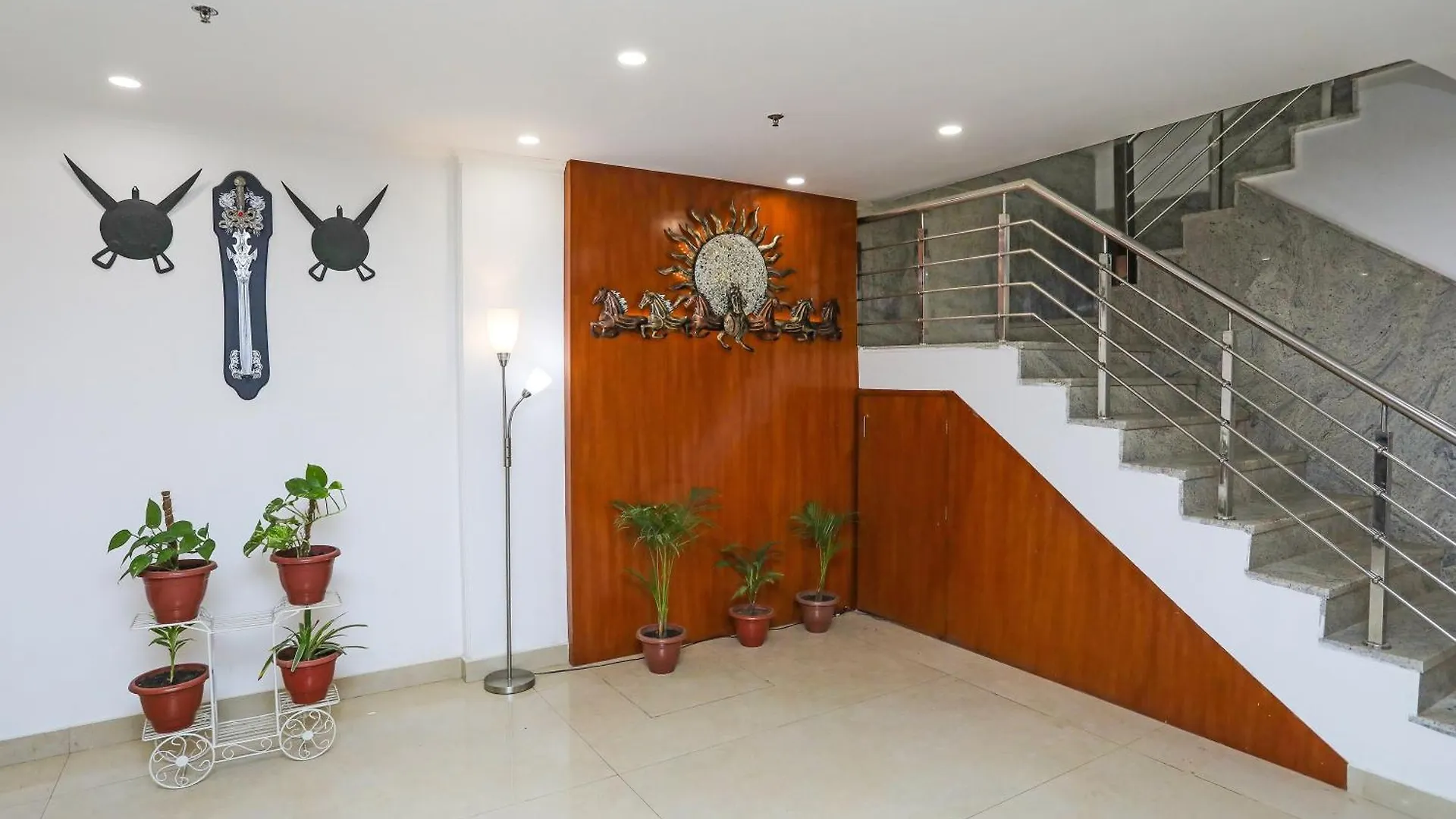 Collection O Residency Near Dwarka Sector 21 Metro Station Hotel Kapas Hera